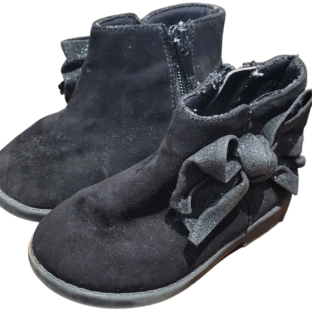 3/$20 🏷 George Faux Suede Booties Size 5